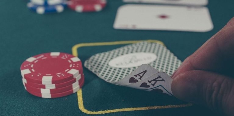 xops66 Live Casino pengalaman bermain baccarat blackjack roulette mobile Indonesia